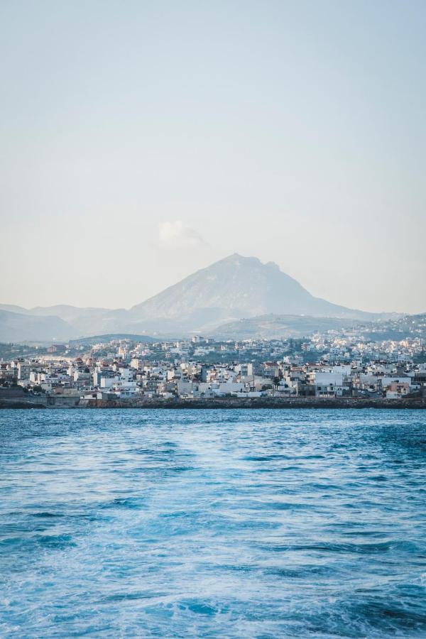 Theros By Agora Luxury Apartments In The Heart Of Heraklion Exterior foto